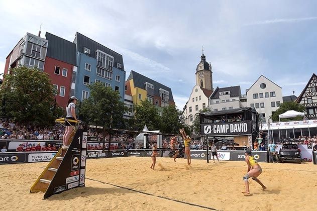 smart beach cup 2016: Deutschlands Beach-Volleyballelite schlägt in Jena vom 24. bis 26. Juni auf.