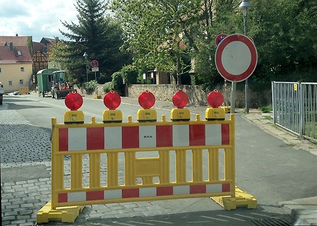 Schlippenstraße - Bis Mitte Dezember für den Durchgangsverkehr gesperrt.