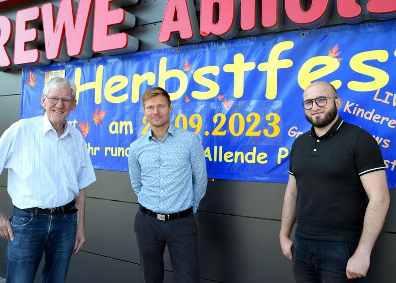 Ortsteilbürgermeister Volker Blumentritt, Ralf Günther und Maximilian Weber (von links) hoffen am 23. September auf gutes Wetter und viele Gäste.