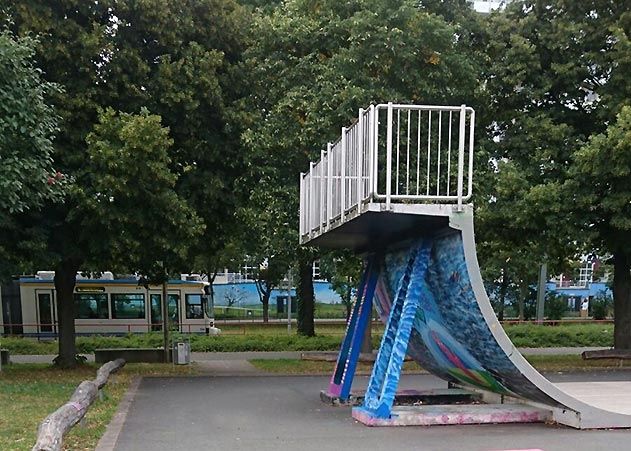 Tatort Skaterpark in Lobeda-West. Die Polizei will wegen der sich häufenden Gewaltausbrüche in Jenas größtem Stadtteil deutlich mehr Präsenz zeigen.