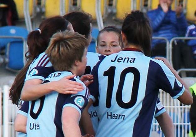 Die FF USV Frauen wollen auch wieder nach dem Spiel in Leverkusen  jubeln.