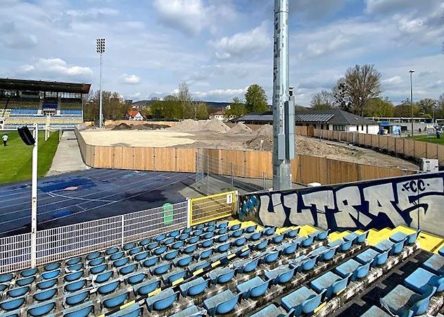 Blick auf das Baufeld der Nordtribüne.