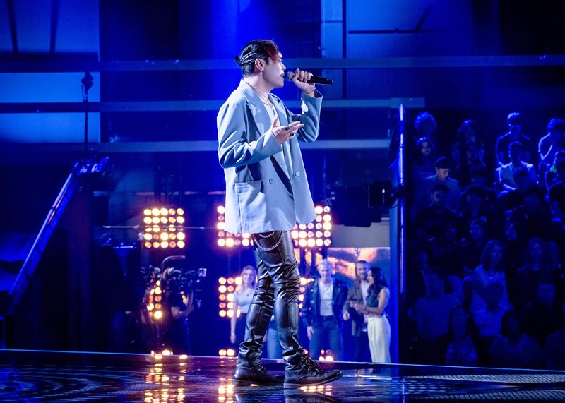 Der Sänger The New Asuka aus Jena bei seinem Auftritt bei „The Voice of Germany“.