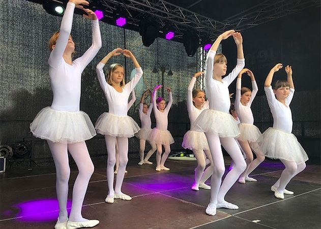 Es gibt noch freie Plätze im Ballettkurs für Kinder zwischen 6 und 10 Jahren.