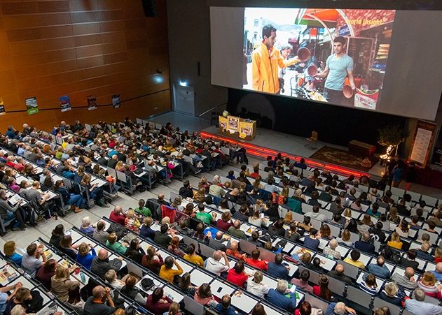 Die Lichtbildarena muss erneut verschoben werden.