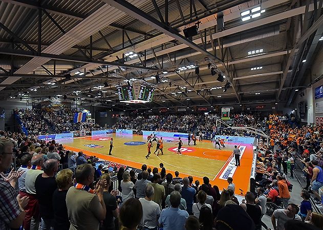 Science City Jena hofft nach der zweiwöchigen Länderspielpause auf eine volle, lautstark anfeuernde und leidenschaftlich mitgehende Sparkassen-Arena.