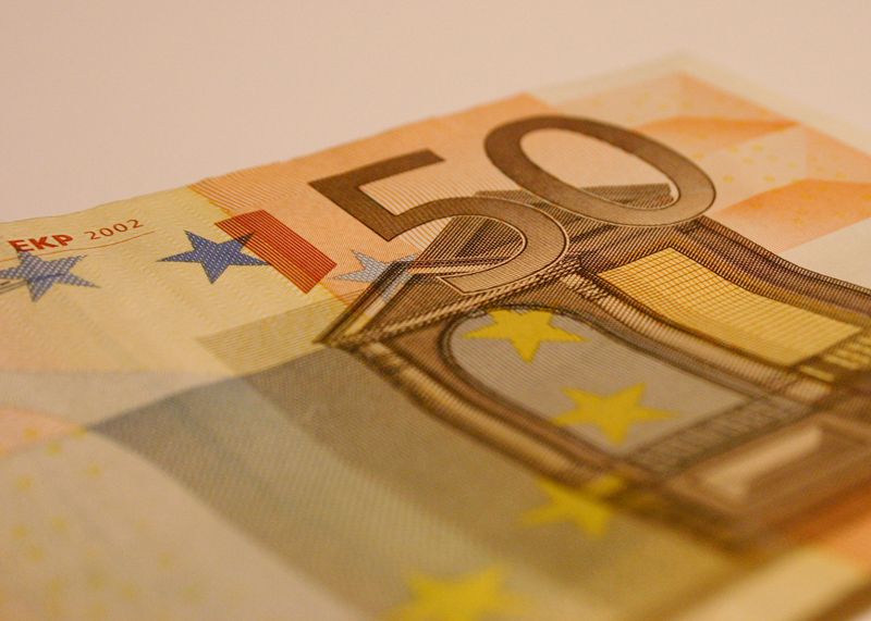 Der 50-Euro-Schein ist die am häufigsten ausgegebene Banknote. Entsprechend oft sind auch Fälschungen im Umlauf.