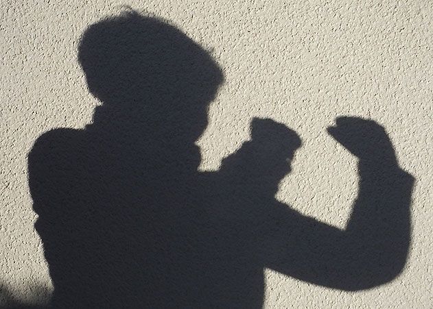 Ein 16-Jähriger wurde in Jena von einem jungen Mann angegriffen.