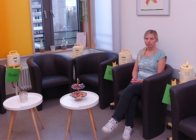 Nancy Lehmann kann im verschönerten Stillzimmer nun noch entspannter Milch für ihre Tochter Paula gewinnen.