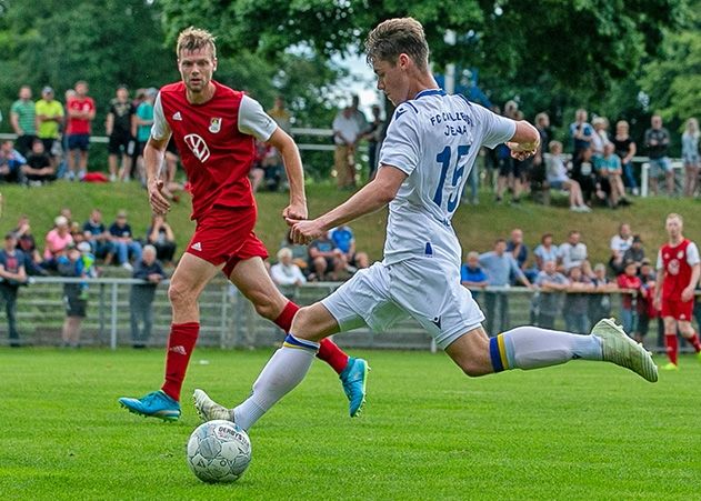 Neuzugang Marcel Hoppe, hier während seiner Probezeit beim Testspiel gegen den FC Motor Zeulenroda.