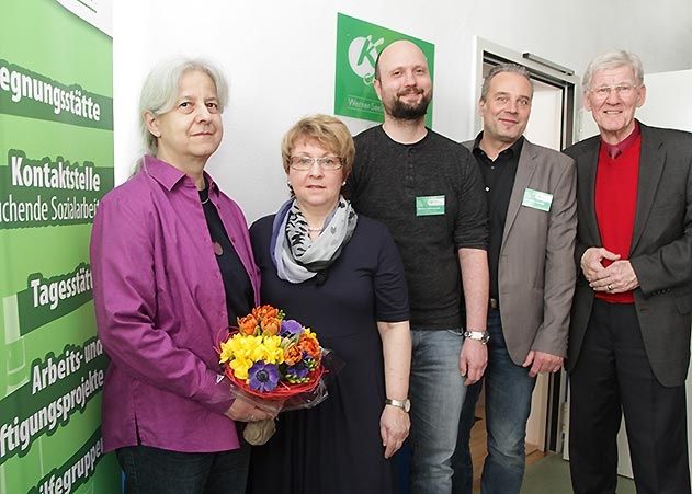 Ein neues Angebot für Suchtkranke wurde am Freitag in Jena-Lobeda vorgestellt. Im Bild v.l.n.r. Gudrun Möchel und Antje Weise (Fachdienst Gesundheit), Marco Lohwasser (Kontaktcafé), Matthias Pradel (Hilfe zur Selbsthilfe) und Volker Blumentritt (Lobedas Ortsteilbürgermeister).