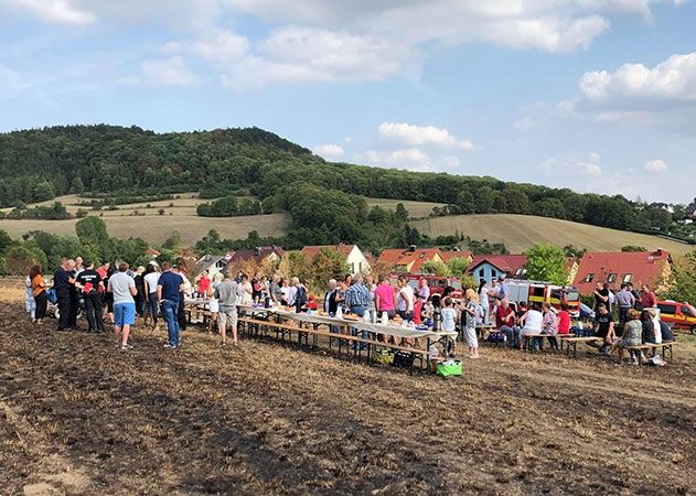 Die Bewohner von Jena-Drackendorf bedankten sich in dieser Woche bei den Kameraden der Feuerwehr für ihren Einsatz.