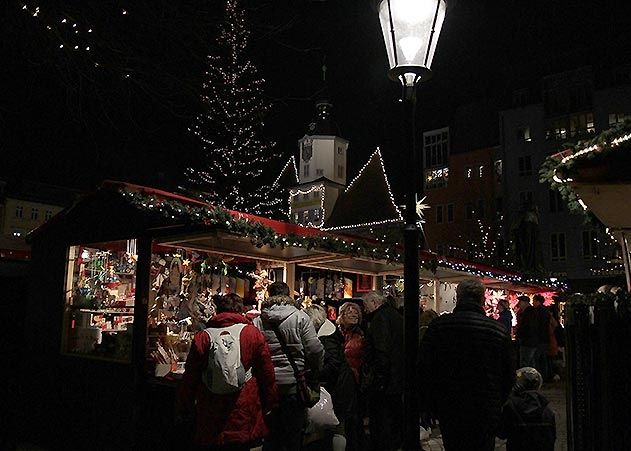 Tausende besuchen auch in diesem Jahr den Jenaer Weihnachtsmarkt.