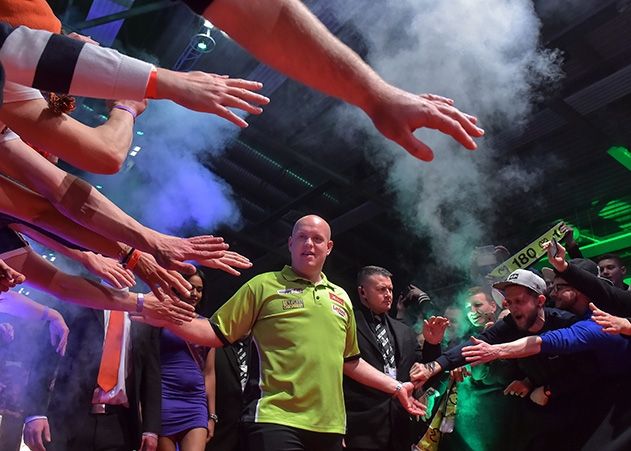 Vielleicht gibt es zur Darts-Team-WM ein Wiedersehen mit dem mehrfachen Weltmeister Michael van Gerwen in Jena.