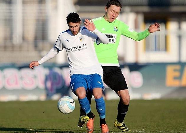 David Tuma (li.) hier beim letzten Testspiel gegen den Chemnitzer FC (1:0).