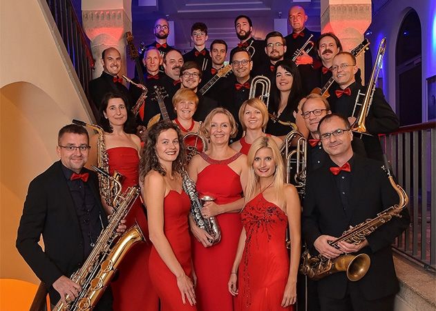 Zu bester Tanzmusik wird der 14. Jenaer BigBandBall seine Gäste im Volksbad begeistern.