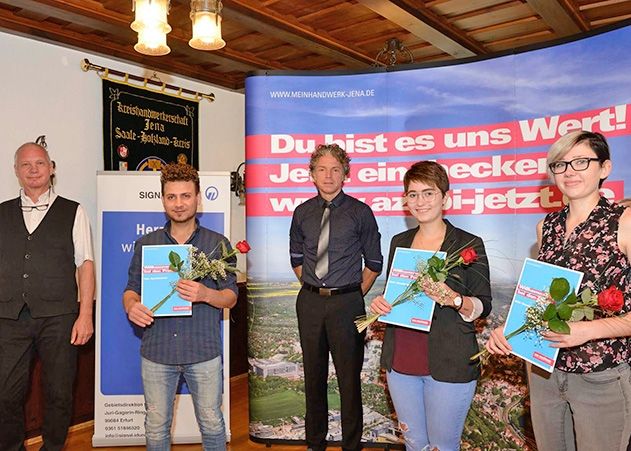 v. links: Uwe Lübbert, Ragheed Almutlak (Ausbildung bei HEUBEL - Ihr Friseur in Jena), Sven Heubel, Melissa Kaiser-Neumeier (Ausbildung bei HEUBEL - Ihr Friseur in Jena), Mercedes Pohle (Ausbildung in Schönheitspflege Kahla GmbH)