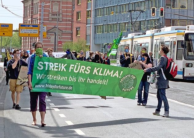 Die Klimaaktivisten von Fridays for Future gehen auch in Jena regelmäßig auf die Straßen, um für eine bessere Klimapolitik zu kämpfen.