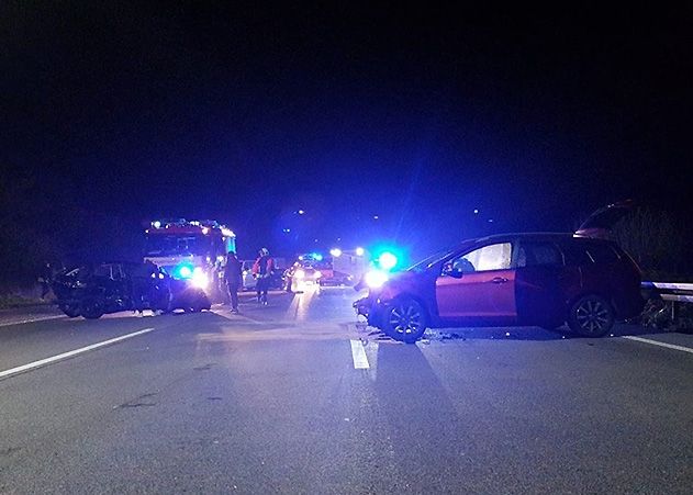 Zu einem schweren Unfall kam es in der Nacht zum Sonntag auf der A4 bei Jena.