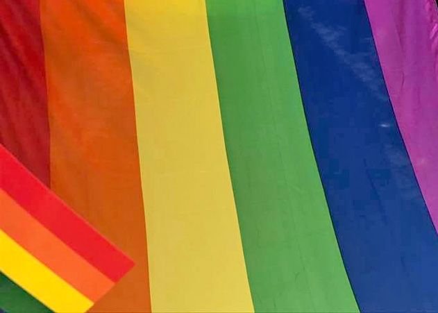 CSD Thüringen lädt dazu ein, zum Christopher Street Day am 17. Oktober Regenbogenfahnen zu hissen.