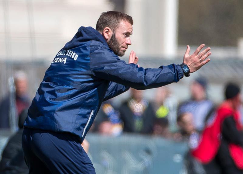 Andreas Patz bleibt Cheftrainer beim FC Carl Zeiss Jena.