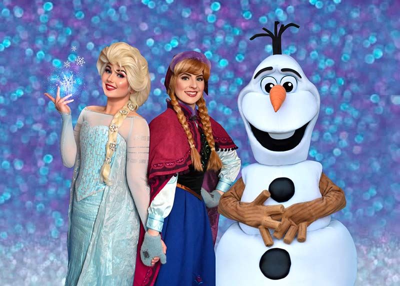 Anna, Elsa und Olaf besuchen am Sonntag die Goethe Galerie in Jena.