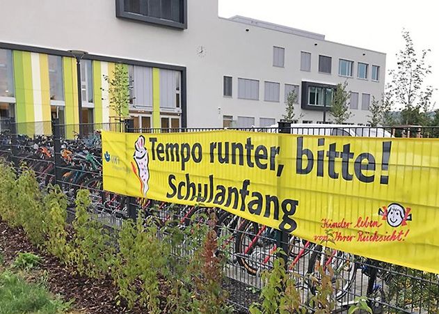 Achtung Autofahrer: Wegen des Schulstarts ist auch in Jena wieder besondere Vorsicht in der Nähe von Schulen geboten.