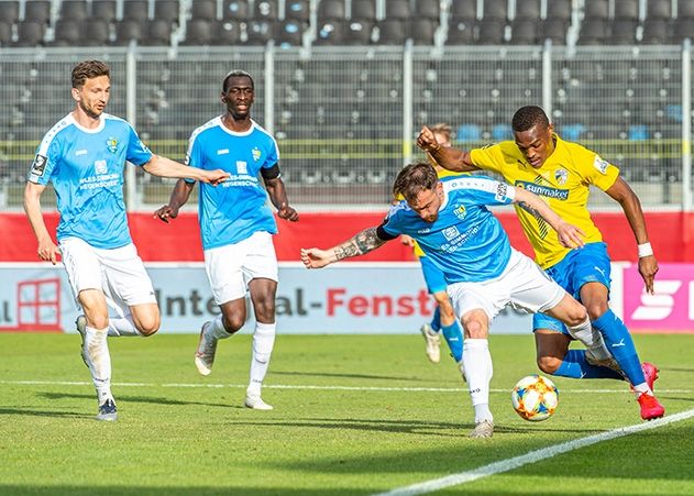 Trotz einer ersten guten Halbzeit, musste sich am Ende der FCC gegen den CFC mit 0:1 geschlagen geben.