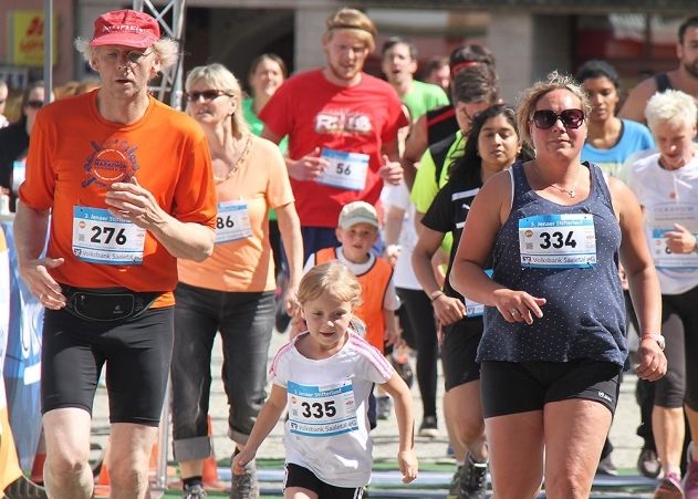 Starter aus 61 Ländern haben sich zum Jenaer Stifterlauf 2016 angemeldet und in den Altersgruppen von 0 bis 79 Jahren ist alles vertreten.