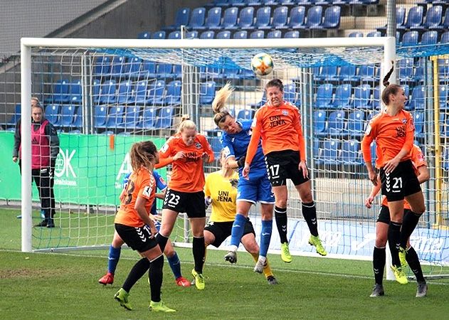 Mit einer 1:6-Niederlage scheidet der FF USV Jena aus dem DFB-Pokal aus.