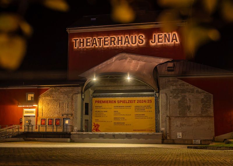 Theaterhaus Jena lädt am Freitag zur Hauptprobe von „Oase“ ein.