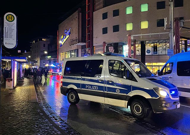 Aufgrund von mehreren Demonstrationen in Jenas Innenstadt kommt es zu Behinderungen bei Bus und Bahn sowie im Verkehr.