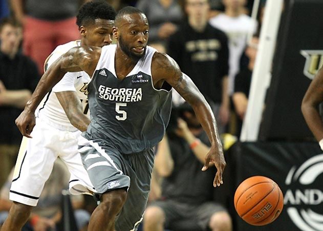 Der Topscorer der Georgia Southern University - Jelani Hewitt wechselt in der kommenden Saison nach Jena.