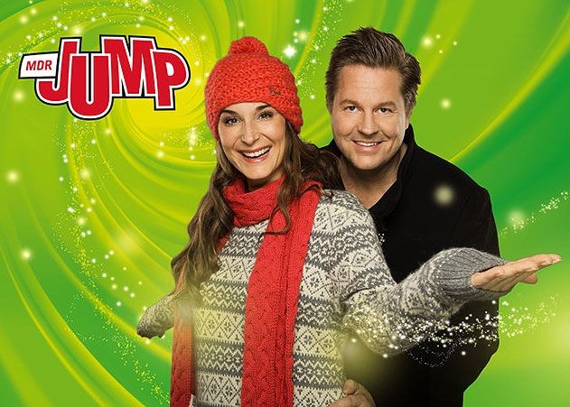 Sarah von Neuburg und Lars-Christian Karde aus der MDR JUMP Morningshow präsentieren am 10. Dezember in Jena eine Weihnachtsshow für die ganze Familie.
