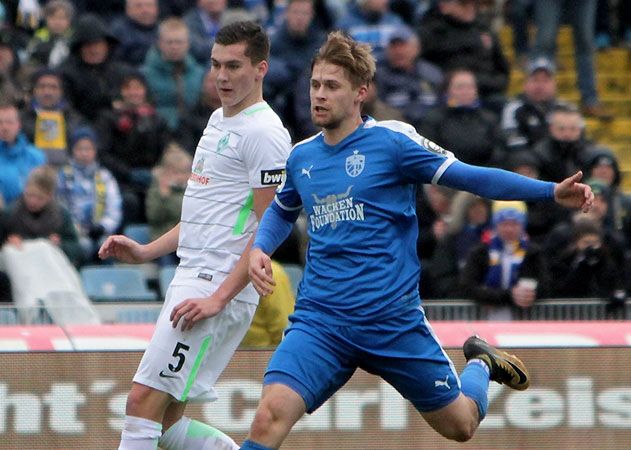 Das erste Tor für die Zeiss-Kicker erzielte Dominik Bock in der 16. Minute.