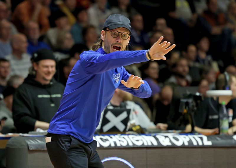 Björn Harmsen bleibt der Chefcoach bei Medipolis SC Jena.