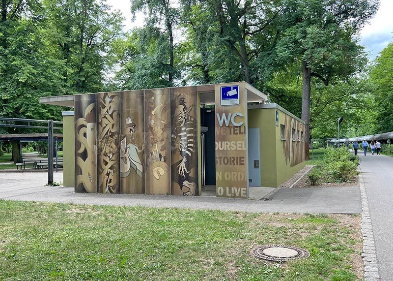 Die Toilettenanlage im Paradiespark in Jena.