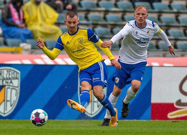 René Eckardt (r.) bestritt gegen Luckenwalde sein 300. Spiel für den FCC.