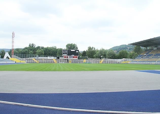 Sanierung im Bestand oder Umbau in eine Fußballarena: Die Thüringer Landesregierung hat ihre zugesagte Förderung für das Ernst-Abbe-Sportfeld erneut bestätigt