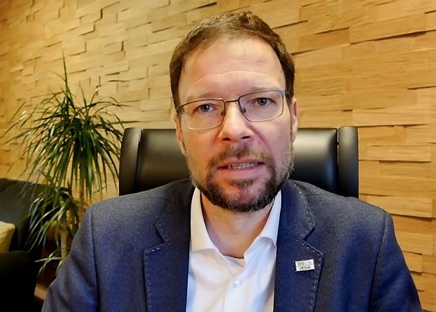 Jenas Oberbürgermeister Dr. Thomas Nitzsche zeigt sich verwundert über Rückzieher der Landesregierung.