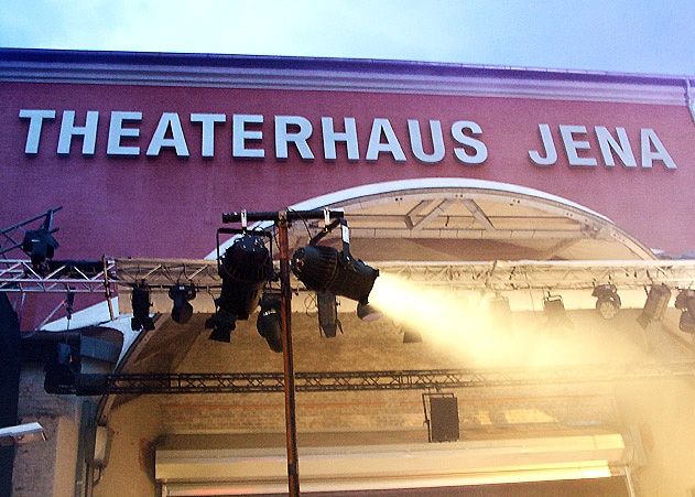 Mit der Uraufführung des Sommerspektakels „Hätte Hätte Fahrradkette“ fällt der Startschuss der Kulturarena 2019 in Jena.