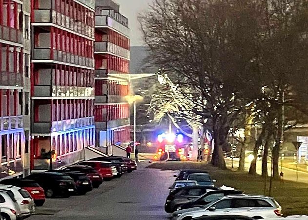 Glück im Unglück hatte eine Mieterin in Jena-Lobeda. In der Wohnung einer 80-Jährigen war in den Morgenstunden eine Heizdecke in Brand geraten.
