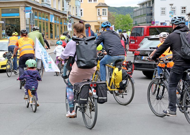 Hier durfte kräftig geklingelt und unter Polizeiaufsicht auf der Straße gefahren werden.