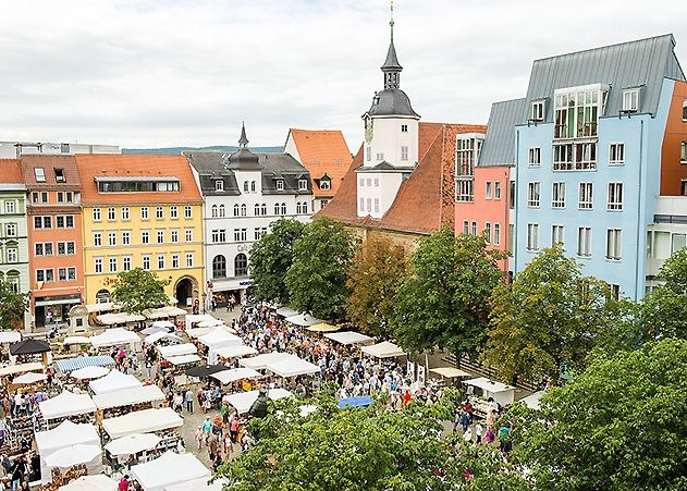 Am Wochenende des 28./29. Juli 2018 präsentiert sich der Jenaer Töpfermarkt bereits zum 21. Mal.