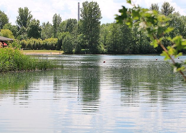 Der Schleichersee in Jena lädt weiterhin zum Baden ein.