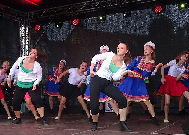 Am vergangenen Wochenende waren die Tanzgruppen des Show-Ballett Formel I auf der Bühne beim Wenigenjenaer Sommerfest in Aktion.