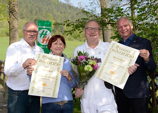 Doppelte Ehrung: v. li. Thomas Jüttner, Birgit Henck, Hartmut Henck, Uwe Lübbert.