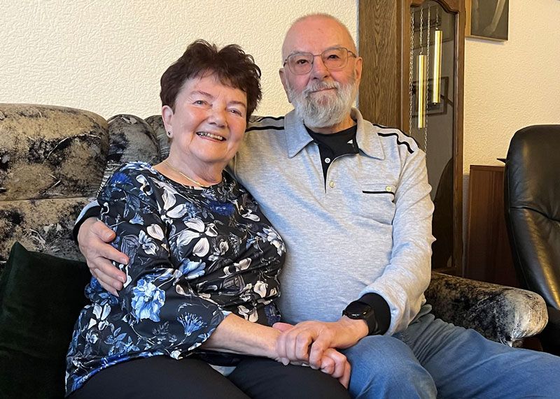 Sie sind auch nach 65 Ehejahren noch glücklich miteinander: Das Ehepaar Waltrun und Claus Danzer.