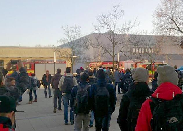 Wegen Gift-Alarm musste am Dienstag in Jena-Göschwitz eine Berufsschule evakuiert werden.