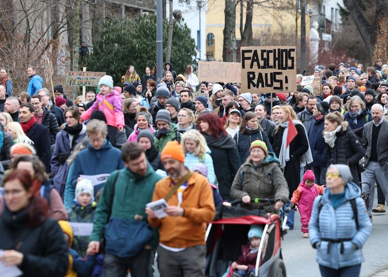 Erneut demonstrierten Tausende von Menschen in Jena gegen den Rechtsruck in der Gesellschaft.